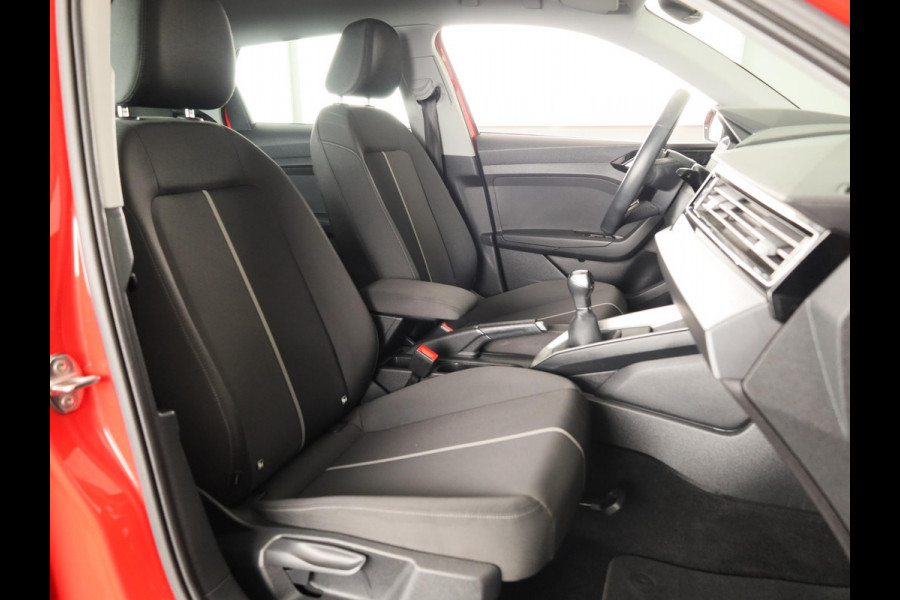 Audi A1 Sportback 25 TFSI epic 95 pk | Navigatie via App | Cruise control | Lichtmetalen velgen 17" | Apple Carplay / Android Auto |