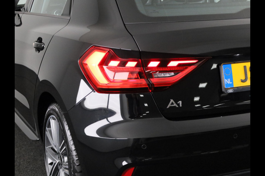 Audi A1 Sportback 25 TFSI Advanced edition 95pk | Parkeerhulp plus | Automatische airco | Navigatie via App | 17 inch lichtmetalen velgen | Dak in contrast kleur