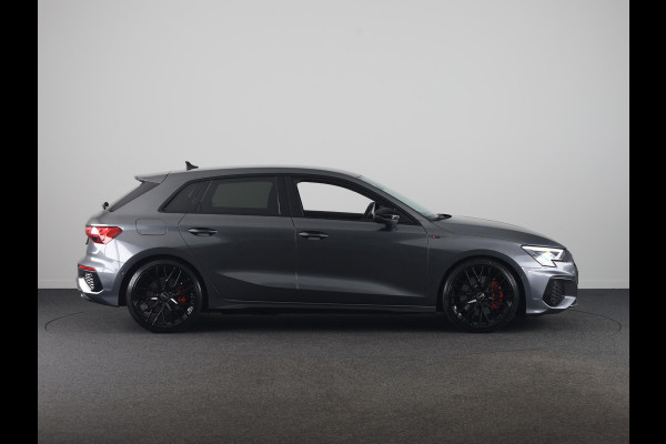 Audi A3 Sportback 45 TFSI e S edition Competition 245pk | Navigatie | Parkeercamera | Adaptieve cruise controle | Stoelverwarming
