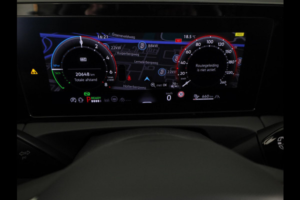Volkswagen Tiguan 1.5 eHybrid R-Line Edition | 272 PK |Automaat (DSG) | Verlengde garantie | Navigatie | Panoramadak | Parkeersensoren (Park assist) | Rondomzicht 360 grade camera | Stoelverwarming | R-Line |