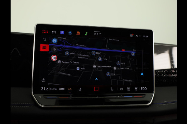 Volkswagen Tiguan 1.5 eHybrid R-Line Edition | 272 PK |Automaat (DSG) | Verlengde garantie | Navigatie | Panoramadak | Parkeersensoren (Park assist) | Rondomzicht 360 grade camera | Stoelverwarming | R-Line |