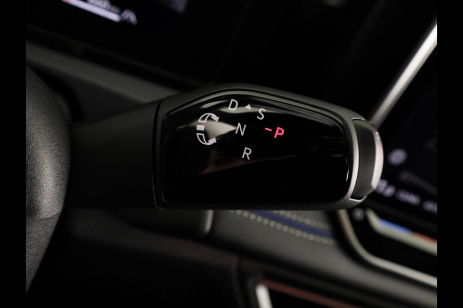 Volkswagen Tiguan 1.5 eHybrid R-Line Edition | 272 PK |Automaat (DSG) | Verlengde garantie | Navigatie | Panoramadak | Parkeersensoren (Park assist) | Rondomzicht 360 grade camera | Stoelverwarming | R-Line |