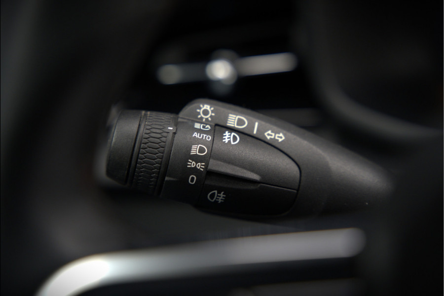 Polestar 2 Long Range Dual Motor Launch Edition 78kWh | Panoramadak | Stoelverwarming | Stuurverwarming | Harman Kardon | Memory Seat | 360 Camera | Keyless | Adaptive Cruise Control | Apple Carplay | BTW | LED |