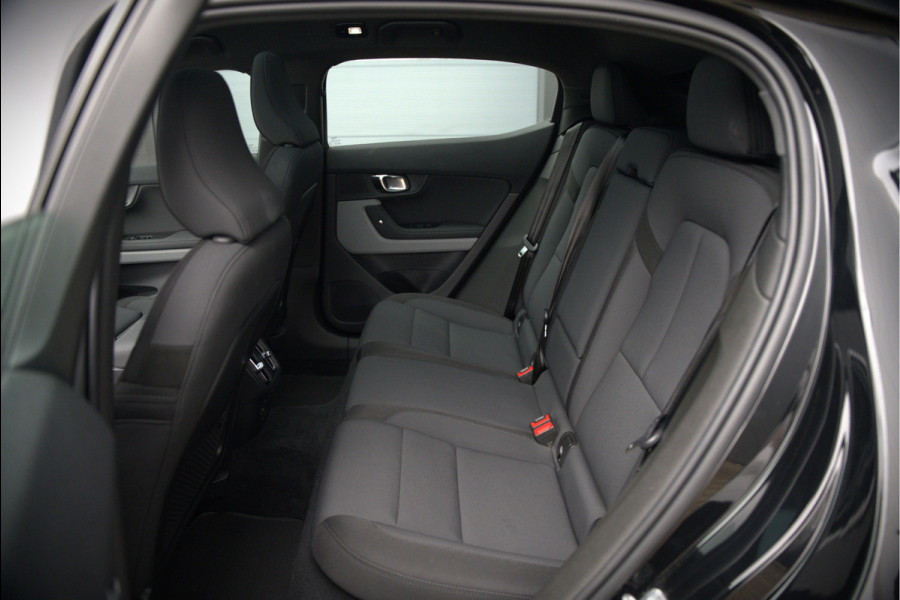 Polestar 2 Long Range Dual Motor Launch Edition 78kWh | Panoramadak | Stoelverwarming | Stuurverwarming | Harman Kardon | Memory Seat | 360 Camera | Keyless | Adaptive Cruise Control | Apple Carplay | BTW | LED |