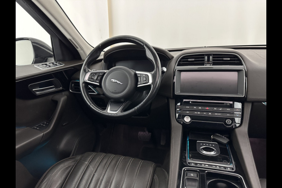 Jaguar F-Pace 3.0d First Edition AWD (INCL-BTW) Aut. *PANO | LEATHER | XENON | MEMORY-PACK | DIGI-COCKPIT | MERIDIAN-SOUND | NAVI-FULLMAP | CAMERA | HEATED-COMFORTSEATS | AMBIENTLIGHT | SHIFTPADDLES | ECC | PDC | CRUISE | TOWBAR