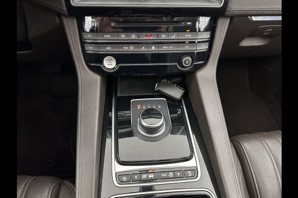 Jaguar F-Pace 3.0d First Edition AWD (INCL-BTW) Aut. *PANO | LEATHER | XENON | MEMORY-PACK | DIGI-COCKPIT | MERIDIAN-SOUND | NAVI-FULLMAP | CAMERA | HEATED-COMFORTSEATS | AMBIENTLIGHT | SHIFTPADDLES | ECC | PDC | CRUISE | TOWBAR
