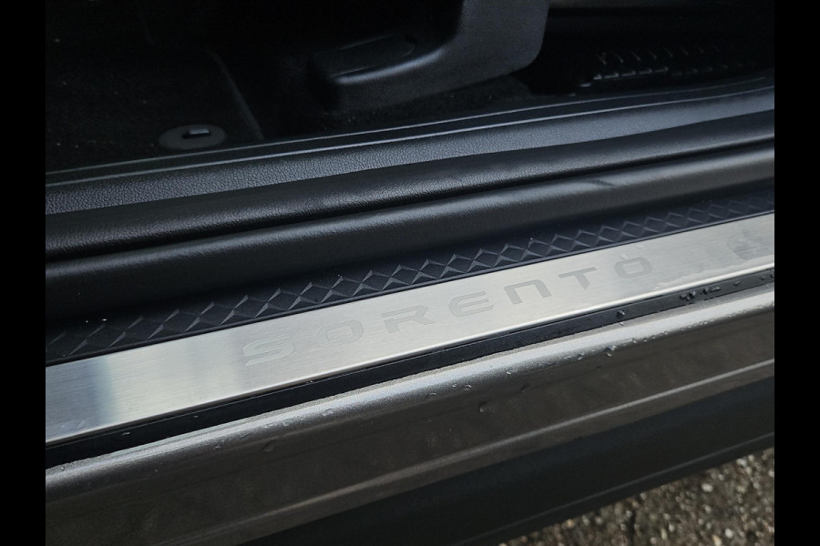 Kia Sorento 1.6 T-GDi Plug-in Hybrid 4WD ExecutiveLine 7p. | Leder | HUD | Bose | Adapt. Cruise | Stoelverwarming & Verkoeling | Memory Seats | Demo |