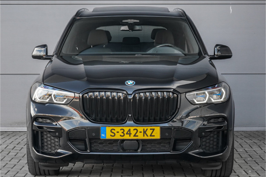 BMW X5 xDrive45e High Ex M-Sport Pano Laser Trekhaak HUD 22"