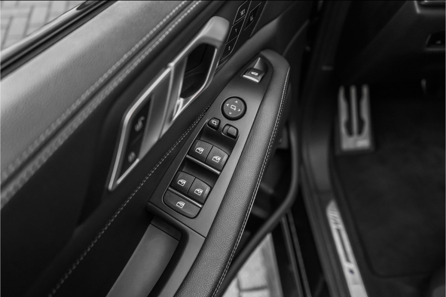 BMW X5 xDrive45e High Ex M-Sport Pano Laser Trekhaak HUD 22"