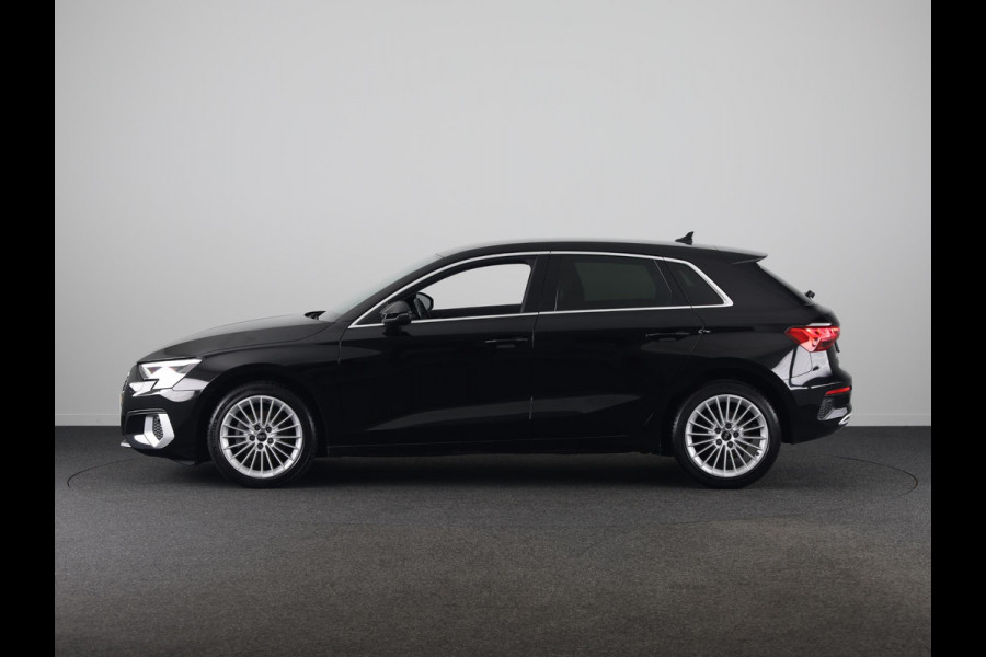 Audi A3 Sportback 30 TFSI Advanced edition 110 pk | Navigatie | Parkeersensoren achter | Cruise control | LED koplampen | Apple Carplay/Android Auto |
