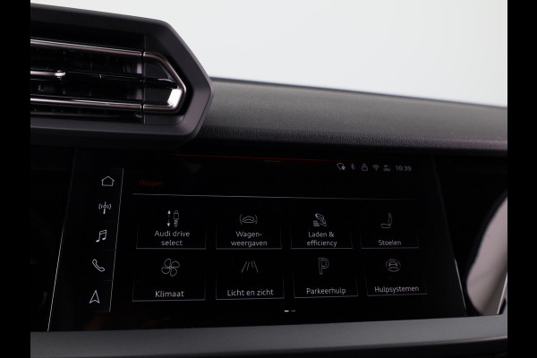 Audi A3 Sportback 40 TFSI e Pro Line 204pk | 18 inch Lichtmetalen velgen | Parkeercamera| Navigatie via App | Stoelverwarming