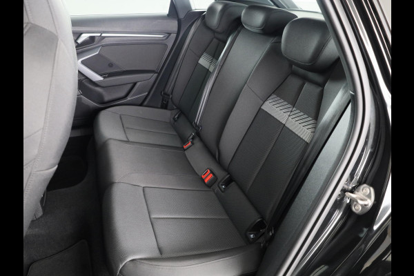 Audi A3 Sportback 40 TFSI e Advanced edition 204 pk S-tronic | Privé lease vanaf 655,- per maand | Verlengde garantie | Navigatie | Parkeersensoren (Park assist) | Achteruitrijcamera | Adaptieve cruise control | Stoelverwarming |