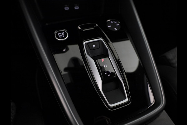 Audi A3 Sportback 40 TFSI e Advanced edition 204 pk S-tronic | Privé lease vanaf 655,- per maand | Verlengde garantie | Navigatie | Parkeersensoren (Park assist) | Achteruitrijcamera | Adaptieve cruise control | Stoelverwarming |