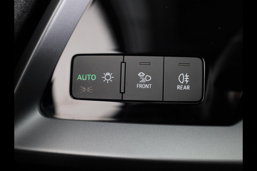 Audi A3 Sportback 40 TFSI e Advanced edition 204 pk S-tronic | Privé lease vanaf 655,- per maand | Verlengde garantie | Navigatie | Parkeersensoren (Park assist) | Achteruitrijcamera | Adaptieve cruise control | Stoelverwarming |