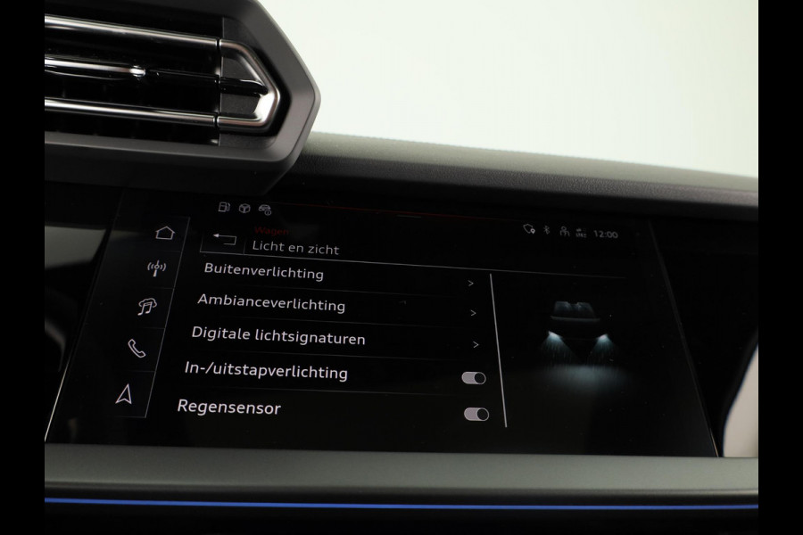 Audi A3 Sportback 45 TFSI e S edition Competition 245pk | Panoramadak | Sonos 3D | Ambient light | Parkeercamere | Adaptieve cruise controle