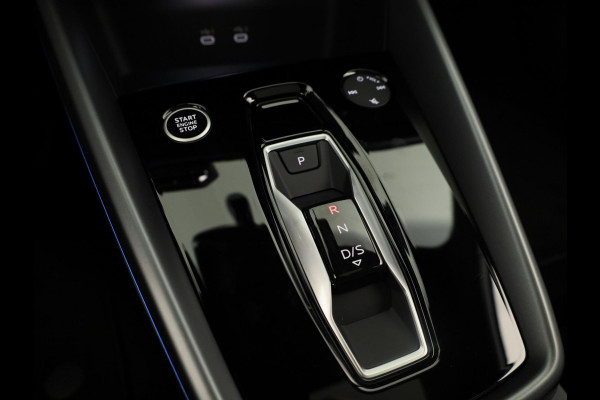Audi A3 Sportback 45 TFSI e S edition Competition 245pk | Panoramadak | Sonos 3D | Ambient light | Parkeercamere | Adaptieve cruise controle