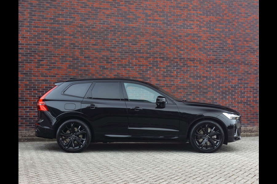 Volvo XC60 T8 AWD Ultra Black Edition | Pano - Trekhaak - HUD