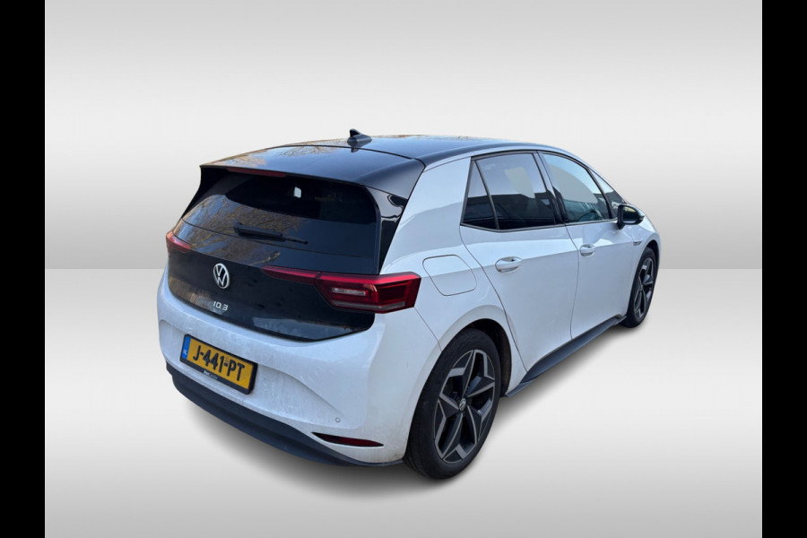 Volkswagen ID.3 First Plus 58 kWh / SoH 89% / Camera / Keyless / Matrix LED / Interieurvoorverwarming / 19'' / DAB / Navigatie / Stoel+Stuurverwarming / ACC