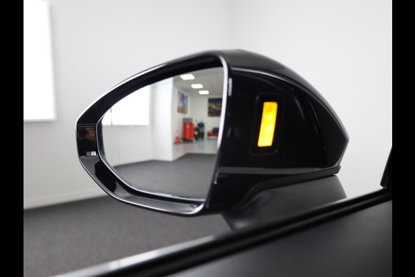 Audi A6 Avant 50 TFSI e quattro Advanced edition 299pk| Panoramadak | Head Up Display | Trekhaak | Lederen bekleding | Parkeercamera