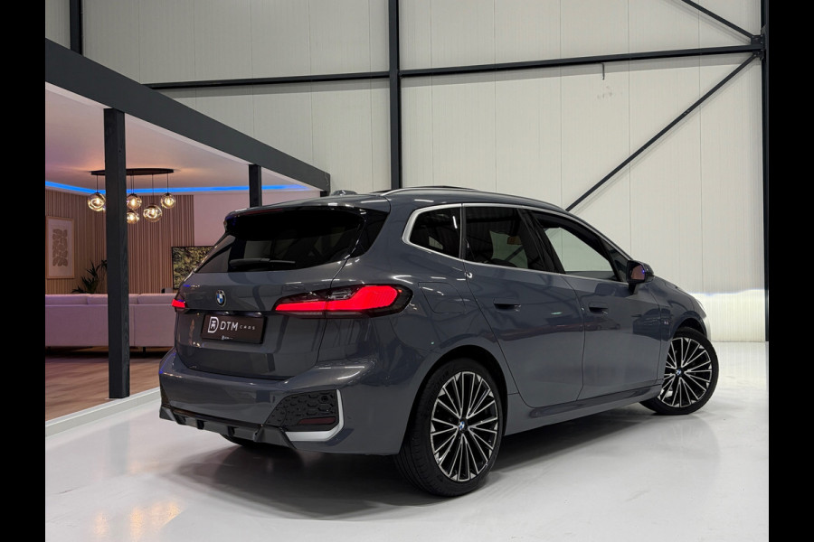 BMW 2 Serie Active Tourer M-Pakket | Pano | HUD | 360° | Harman Kardon | Trekhaak