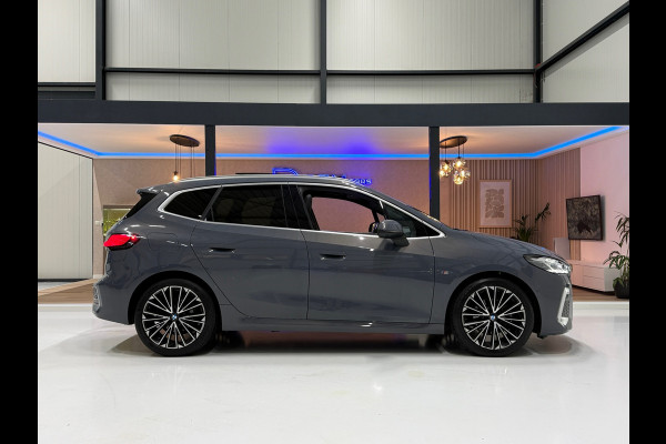 BMW 2 Serie Active Tourer M-Pakket | Pano | HUD | 360° | Harman Kardon | Trekhaak