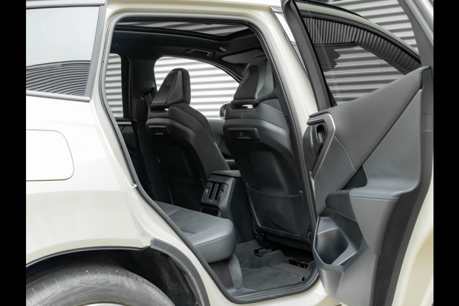 BMW X3 30e xDrive M-Sport Pro - Pano - Trekhaak - Stuurwiel Verwarmd