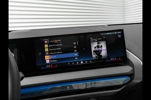 BMW X3 30e xDrive M-Sport Pro - Pano - Trekhaak - Stuurwiel Verwarmd