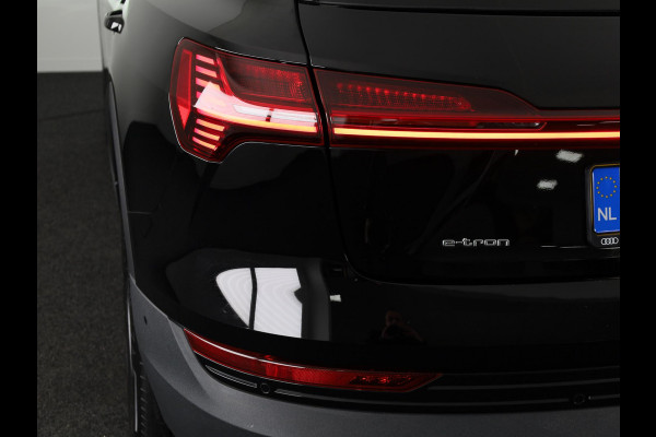 Audi e-tron 50 quattro edition 71 kWh 313 pk | SoH 99% | Navigatie | Trekhaak (afneembaar) | Parkeersensoren | Luchtvering |