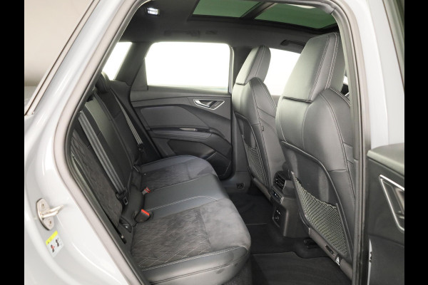 Audi Q4 e-tron 40 S-line 77kWh 204pk | SOH 94% | Panoramadak| Navigatie | Parkeercamera | Lederen bekleding | Keyless pakket | Head up display