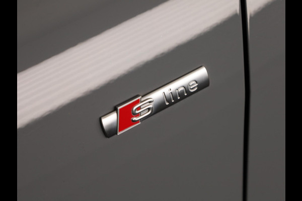 Audi Q4 e-tron 40 S-line 77kWh 204pk | SOH 94% | Panoramadak| Navigatie | Parkeercamera | Lederen bekleding | Keyless pakket | Head up display