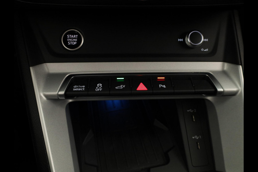 Audi Q3 Sportback 45 TFSI e S Edition 245pk | Verlengde garantie | Navigatie | Verwarmnbare voorstoelen | Dode hoek detectie | Adaptieve cruise controle