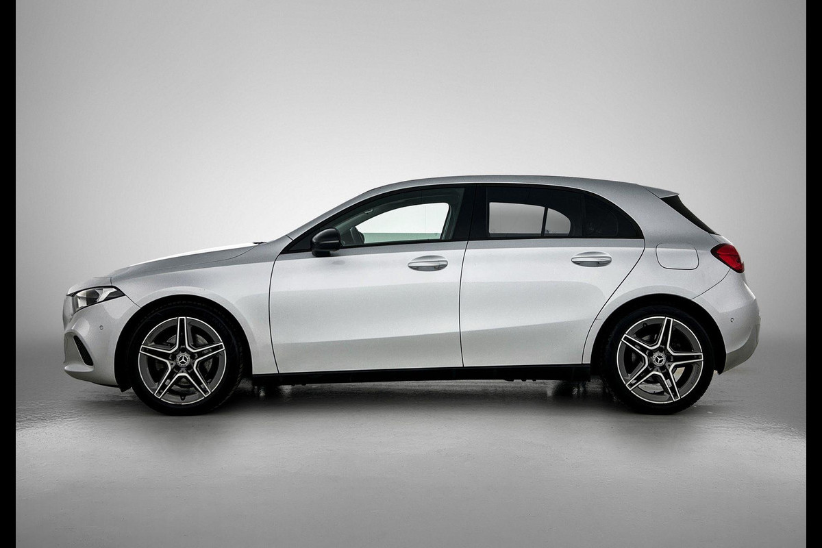 Mercedes-Benz A-Klasse 200 NAVI | CRUISE | 18” AMG | STOELVERWARMING