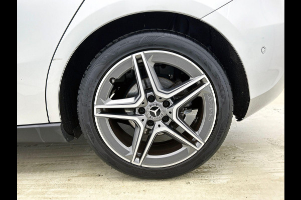 Mercedes-Benz A-Klasse 200 NAVI | CRUISE | 18” AMG | STOELVERWARMING