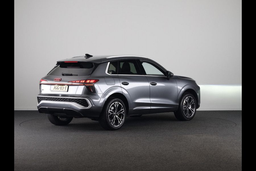 Audi Q3 1.5 200kW e-hybrid S edition 272pk | Techniekpakket plus | Privacy glas | Twin leder bekleding | Laadconcept compact |
