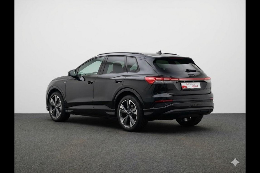 Audi Q4 e-tron 45 quattro S Edition 82 kWh 286pk | Privé lease v.a € 908,- |  Panoramadak | Elektrisch verstelbare stoelen | 20 inch Lichtmetalen velgen | Adaptieve cruise controle