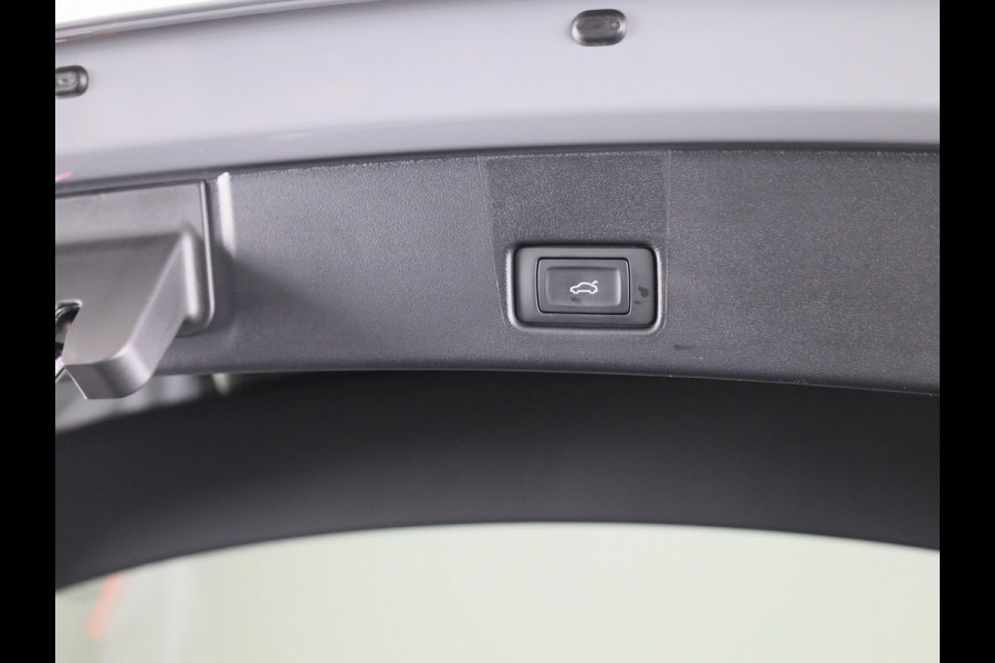 Audi Q4 Sportback e-tron 45 quattro S Edition Competition 82 kWh 286pk |  Assistentiepakket plus | 20 inch lichtmetalen velgen | Lichtpakket plus |