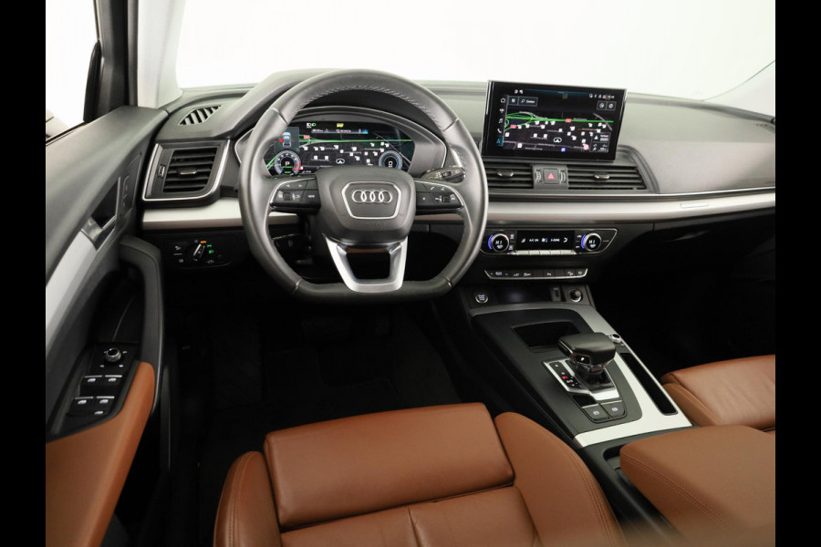 Audi Q5 50 TFSI e S edition 299 pk S-tronic | Navigatie | Parkeersensoren | Achteruitrijcamera | Autom. airco (3 zones) | S-line