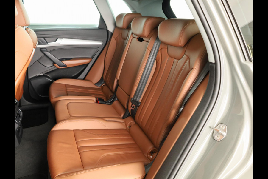 Audi Q5 50 TFSI e S edition 299 pk S-tronic | Navigatie | Parkeersensoren | Achteruitrijcamera | Autom. airco (3 zones) | S-line