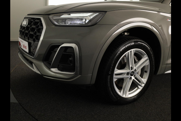 Audi Q5 50 TFSI e S edition 299 pk S-tronic | Navigatie | Parkeersensoren | Achteruitrijcamera | Autom. airco (3 zones) | S-line