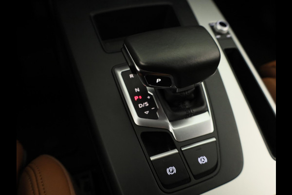 Audi Q5 50 TFSI e S edition 299 pk S-tronic | Navigatie | Parkeersensoren | Achteruitrijcamera | Autom. airco (3 zones) | S-line
