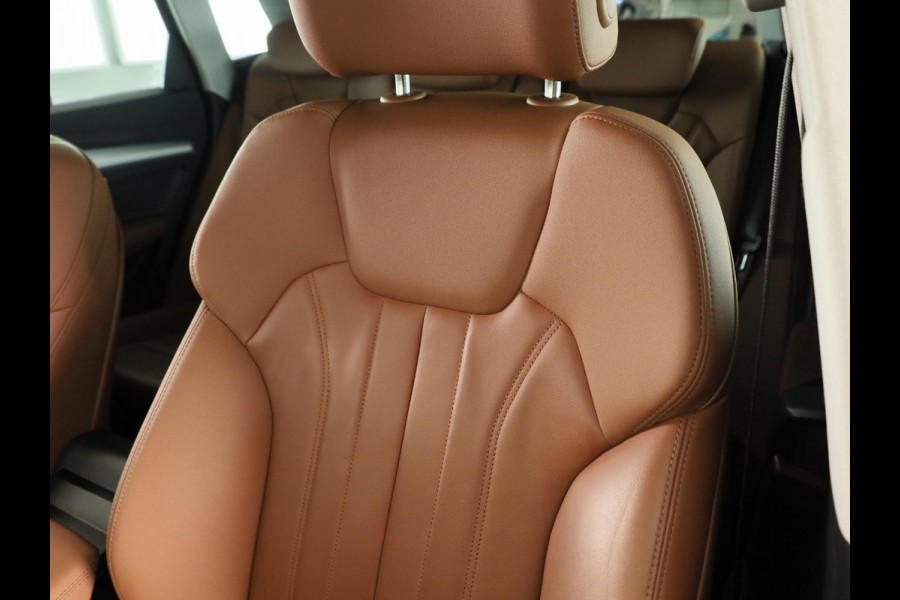 Audi Q5 50 TFSI e S edition 299 pk S-tronic | Navigatie | Parkeersensoren | Achteruitrijcamera | Autom. airco (3 zones) | S-line