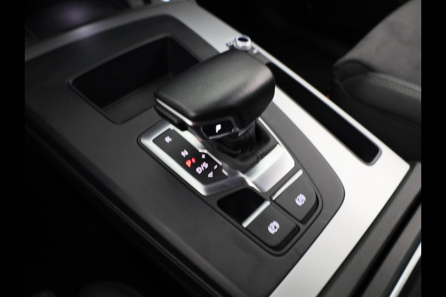 Audi Q5 Sportback 50 TFSI e S edition 299pk | Navigatie | Trekhaak | Parkeercamera | Stoelverwarming | Lichtmetalen velgen