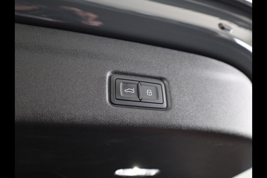 Audi SQ6 e-tron quattro 100 kWh 490pk | Panoramadak | B&O Audio | Electrisch verstelbare voorstoelen + geheugen bestuurderstoel | MMI Experience Pro