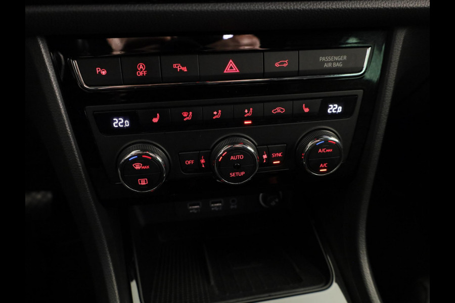 Seat Ateca 1.5 TSI Xcellence Business Intense 150pk | Lederen bekleding | 360° Camera | Apple Carplay | Verwarmbare voorruit | Virtual Cockpit | Keyless Entry