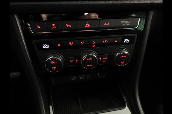 Seat Ateca 1.5 TSI Xcellence Business Intense 150pk | Lederen bekleding | 360° Camera | Apple Carplay | Verwarmbare voorruit | Virtual Cockpit | Keyless Entry