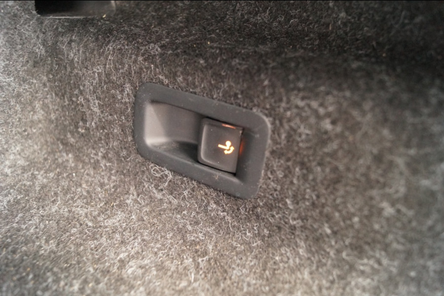 Škoda ENYAQ iV 80 204pk 77kWh -SOH91%-TREKHAAK-ECC-PDC-CAM-