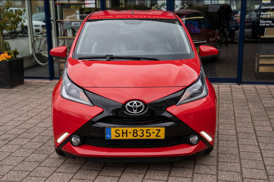 Toyota Aygo 1.0 VVT-i x-Nav | Prijs rijklaar incl. 12 mnd garantie | Bluetooth Usb Camera Airco