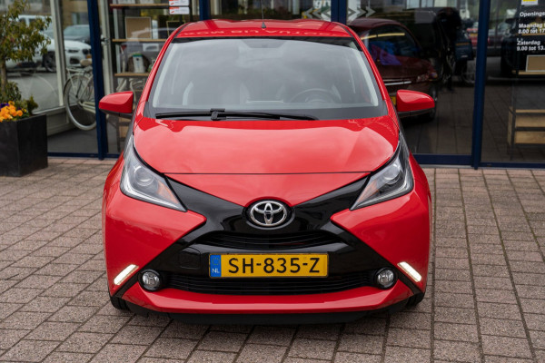 Toyota Aygo 1.0 VVT-i x-Nav | Prijs rijklaar incl. 12 mnd garantie | Bluetooth Usb Camera Airco