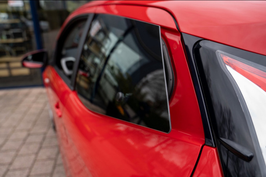 Toyota Aygo 1.0 VVT-i x-Nav | Prijs rijklaar incl. 12 mnd garantie | Bluetooth Usb Camera Airco