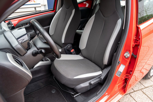 Toyota Aygo 1.0 VVT-i x-Nav | Prijs rijklaar incl. 12 mnd garantie | Bluetooth Usb Camera Airco